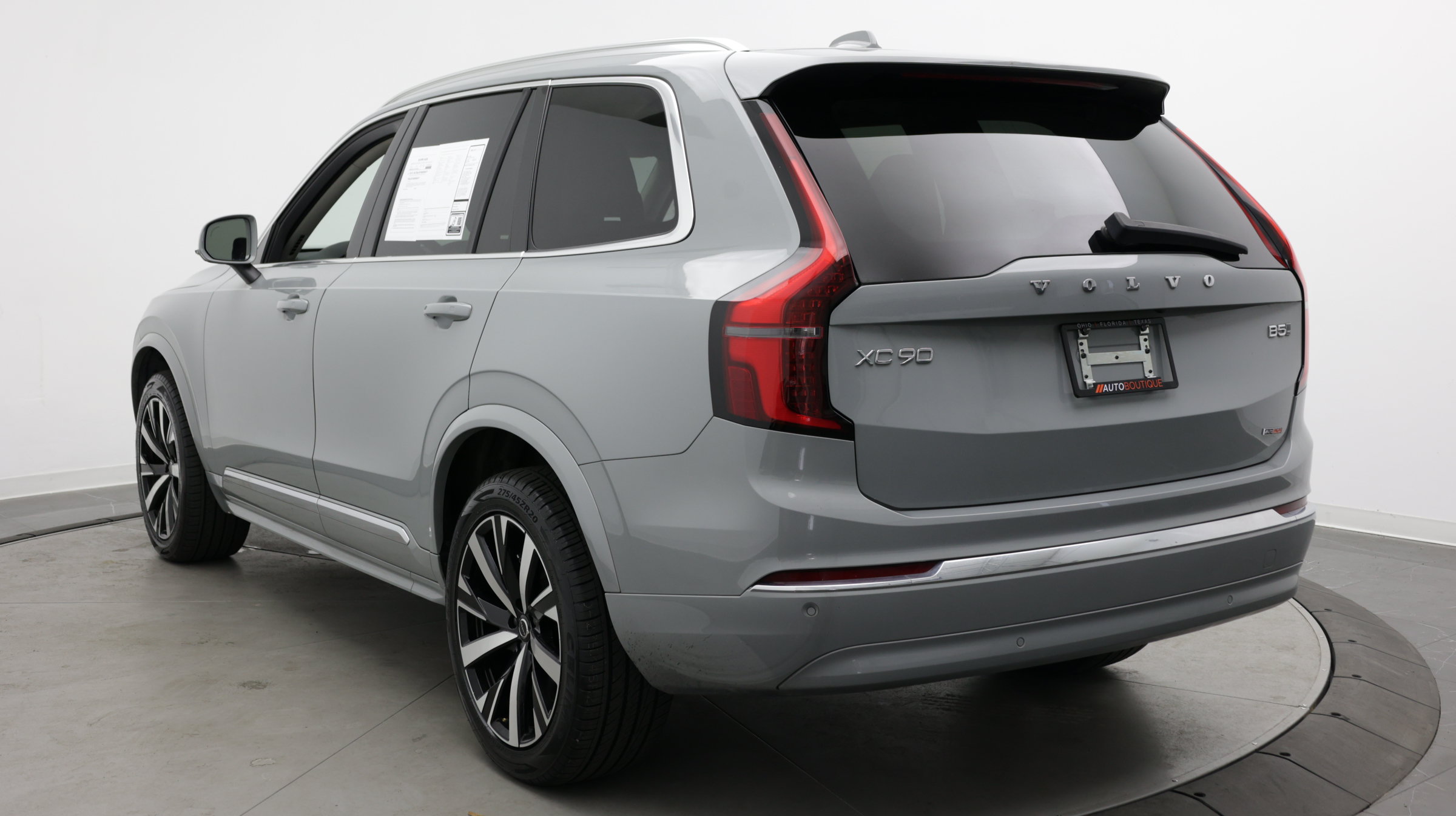 Used 2025 Volvo XC90 B5 Core AWD/4WD image 5