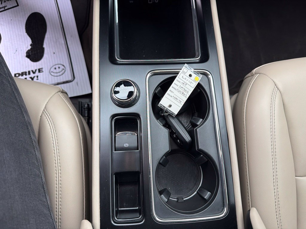 Used 2023 Lincoln Corsair AWD image 28