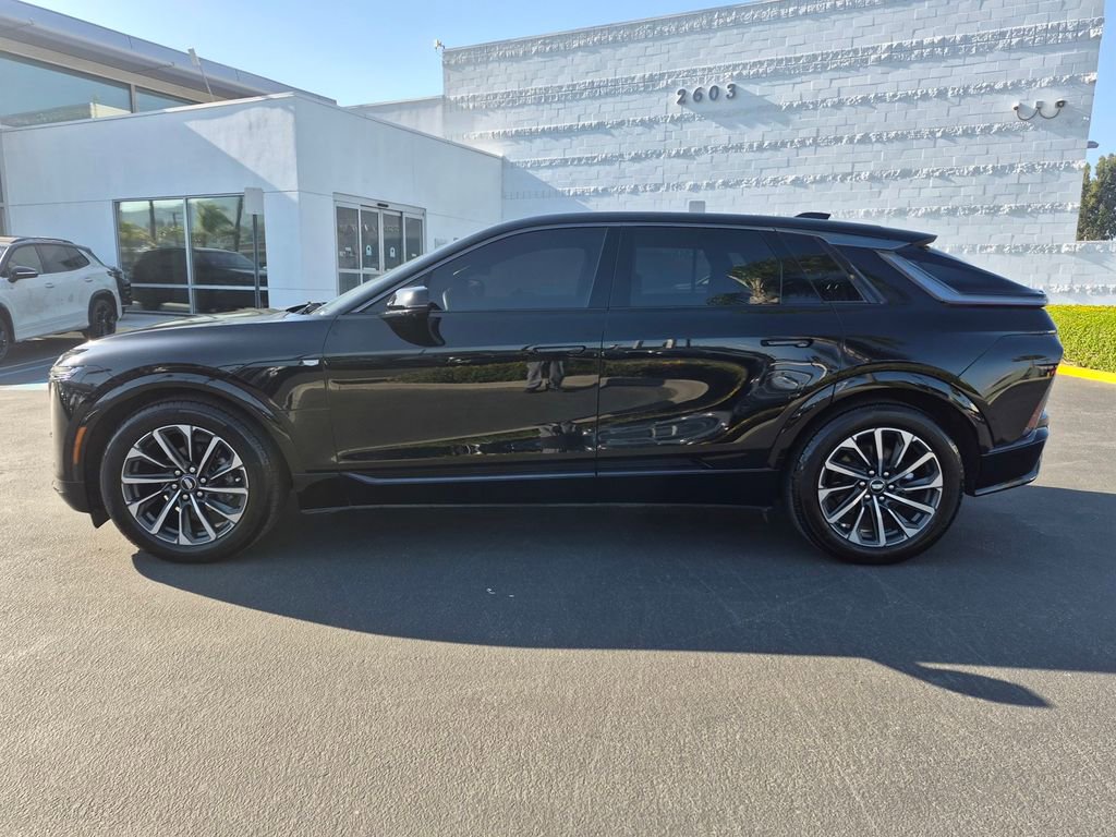 Used 2024 Cadillac Lyriq Sport RWD image 4