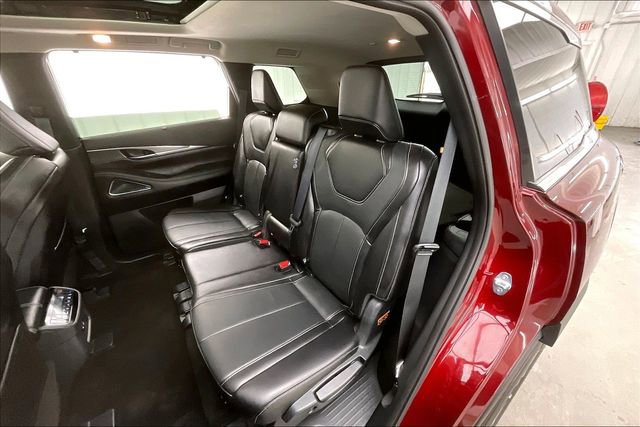 Certified 2025 INFINITI QX60 Luxe image 21