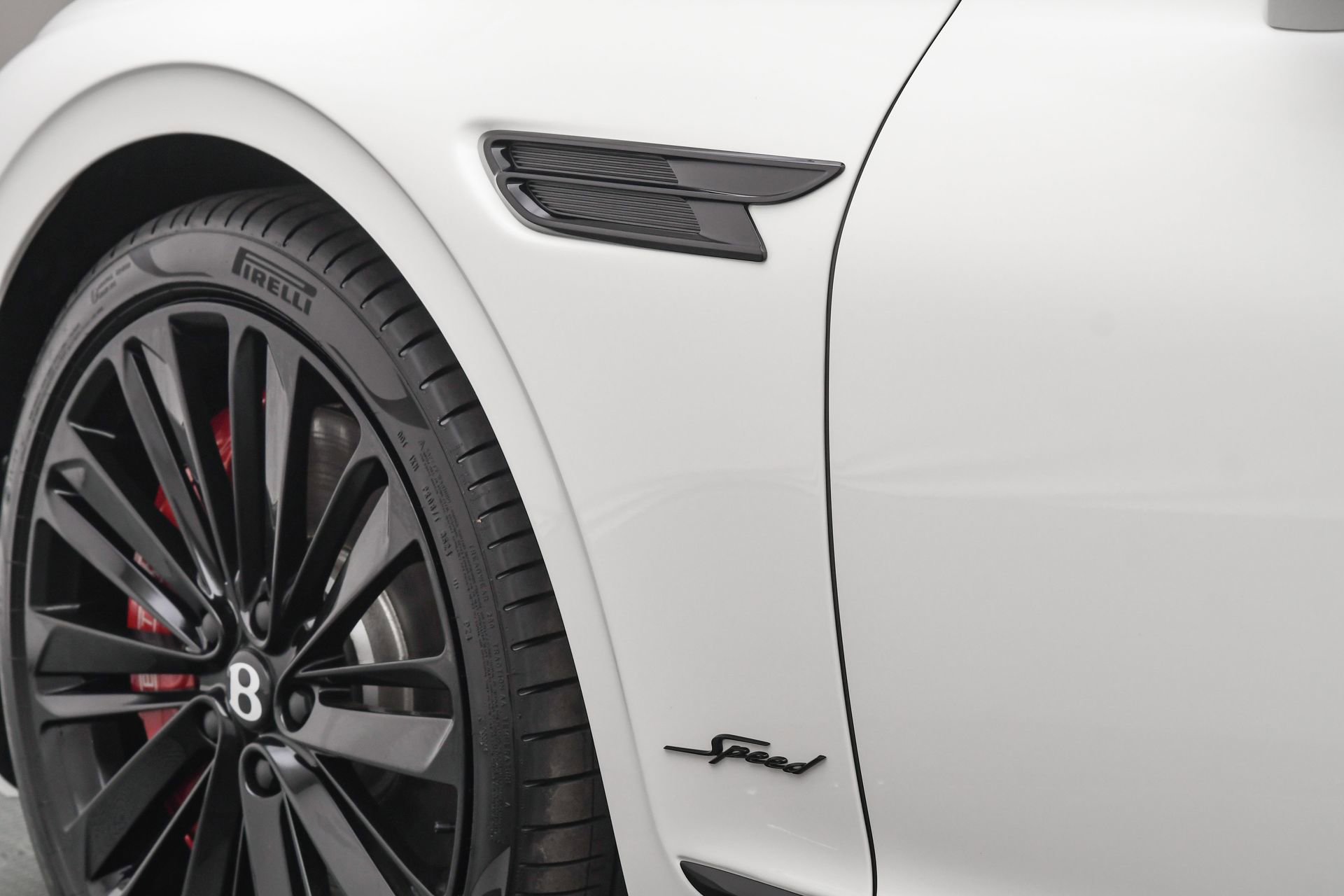 New 2025 Bentley Flying Spur Plug-In Hybrid image 31