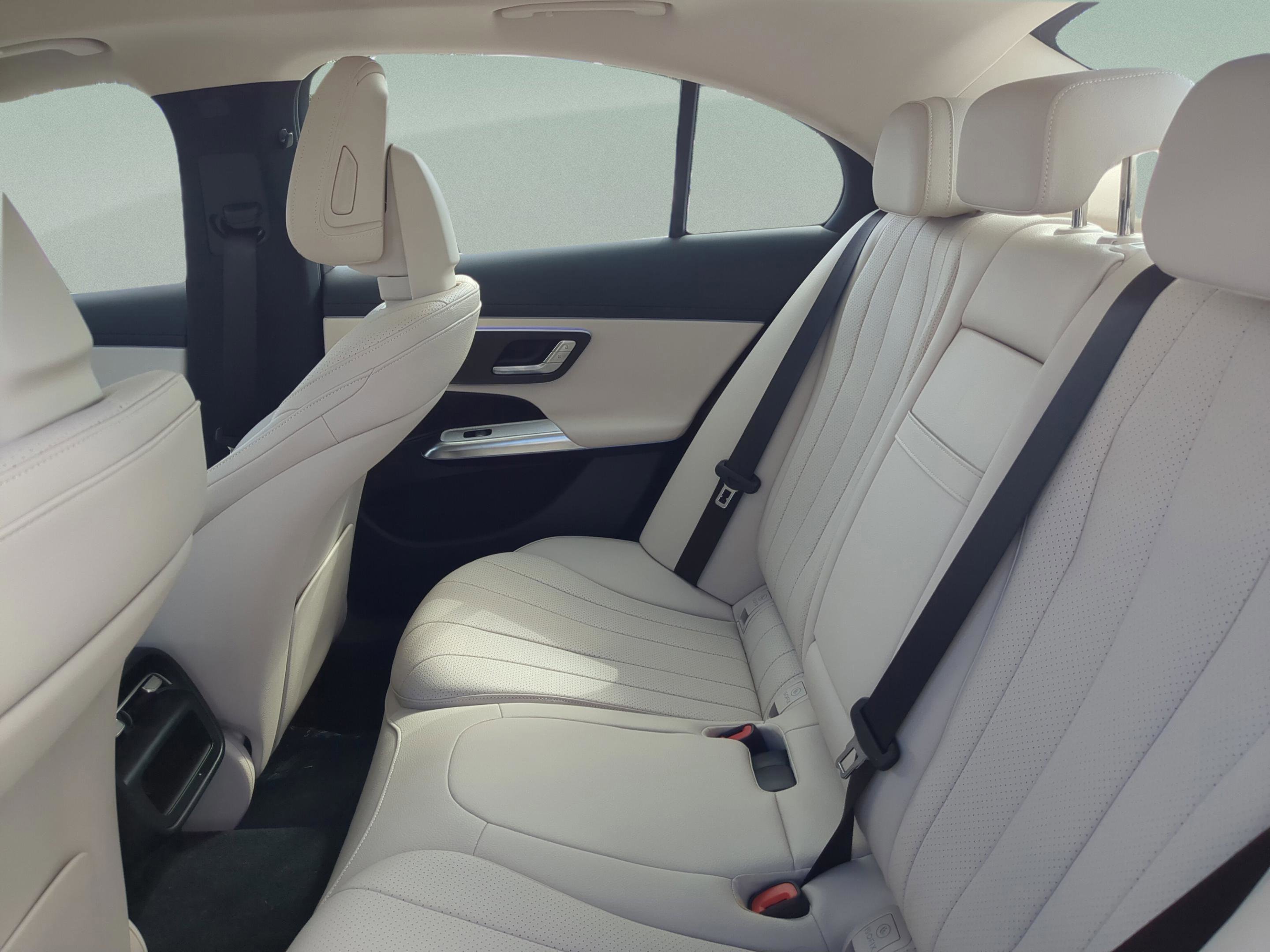 Certified 2025 Mercedes-Benz E 350 4MATIC Sedan image 13