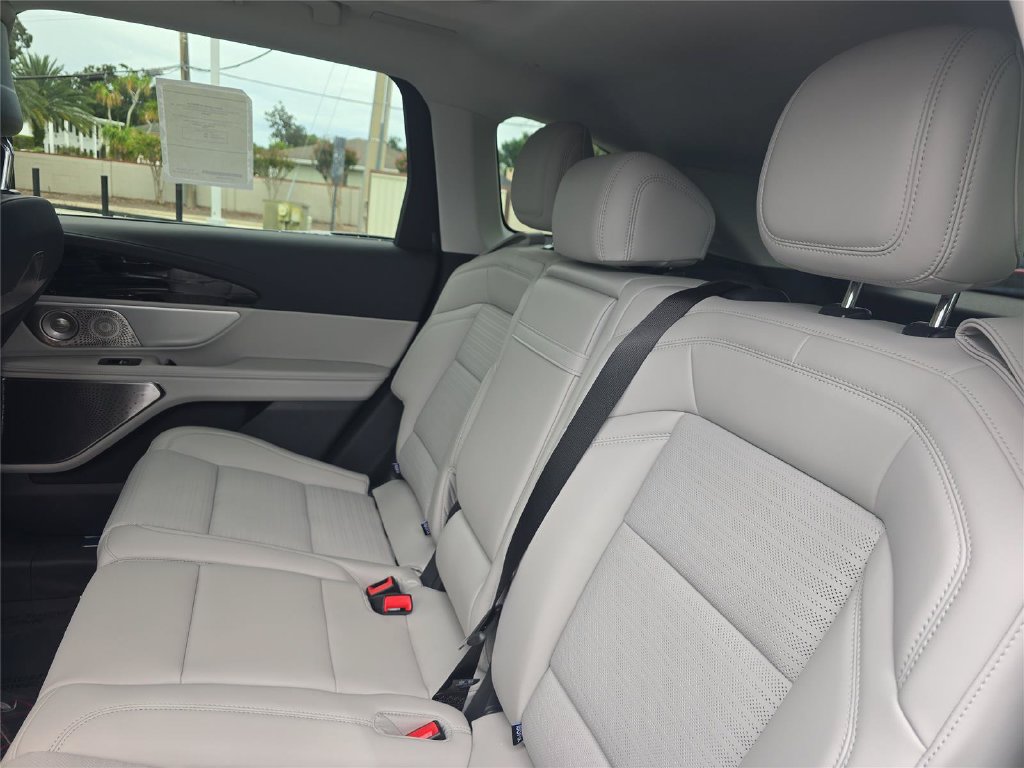 New 2026 Lincoln Nautilus Reserve AWD/4WD image 11