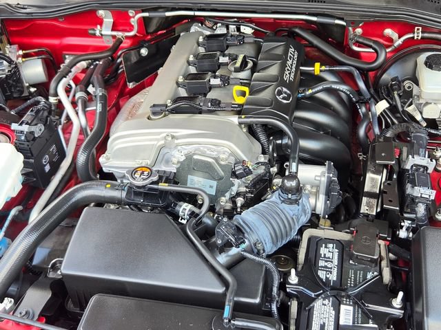 Used 2019 MAZDA MX-5 Miata RF Grand Touring RWD image 11