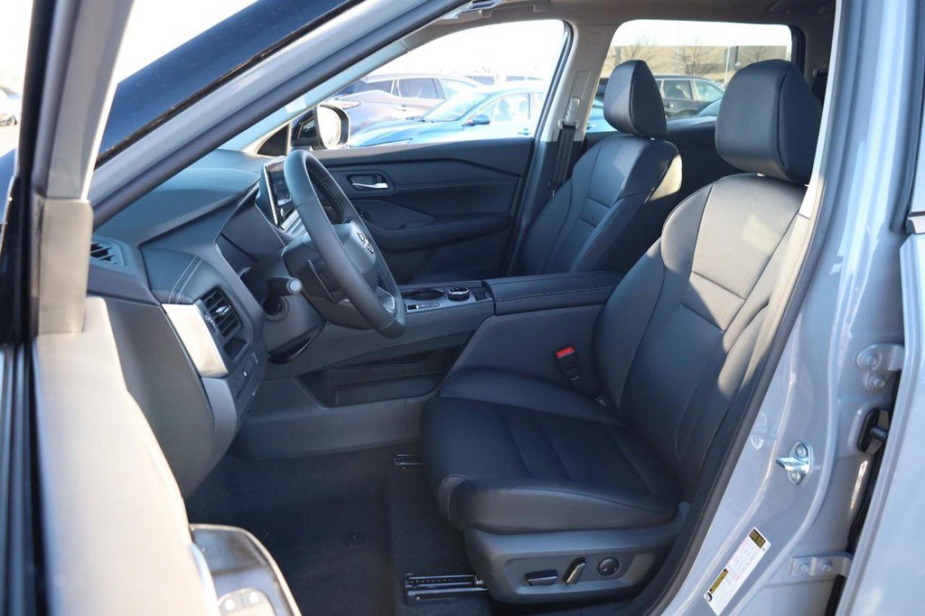 New 2026 Nissan Rogue SV image 10