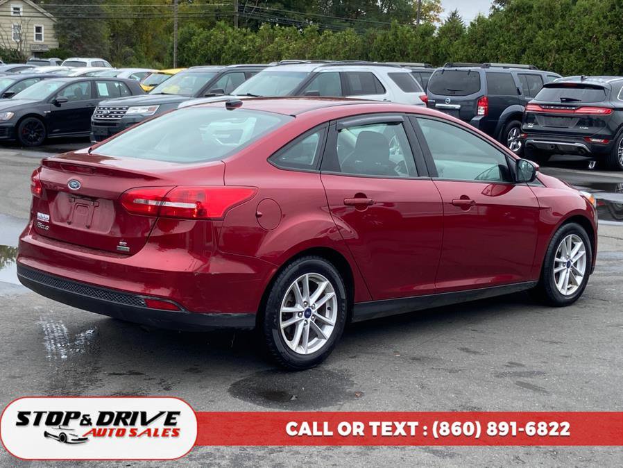 Used 2017 Ford Focus SE image 5