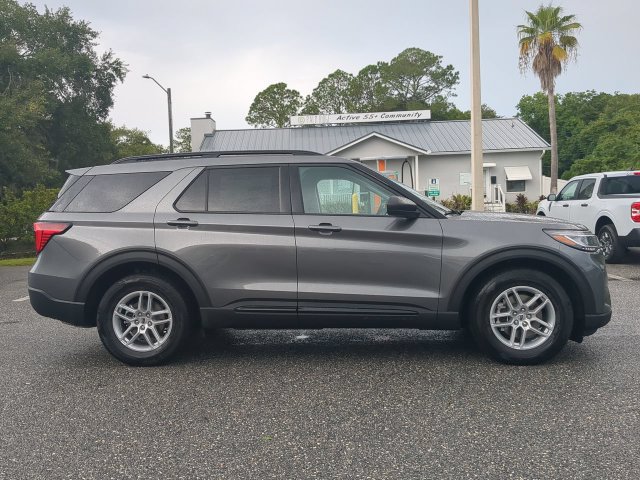 New 2026 Ford Explorer Active RWD image 4