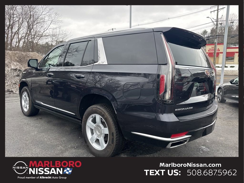 Used 2022 Cadillac Escalade Premium Luxury w/ Performance Package image 5