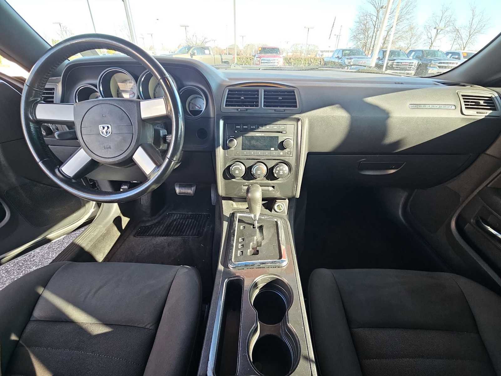 Used 2010 Dodge Challenger R/T image 16