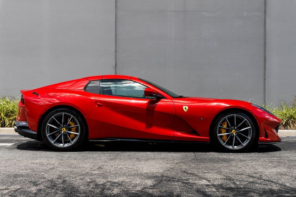 Used 2023 Ferrari 812 GTS RWD image 6
