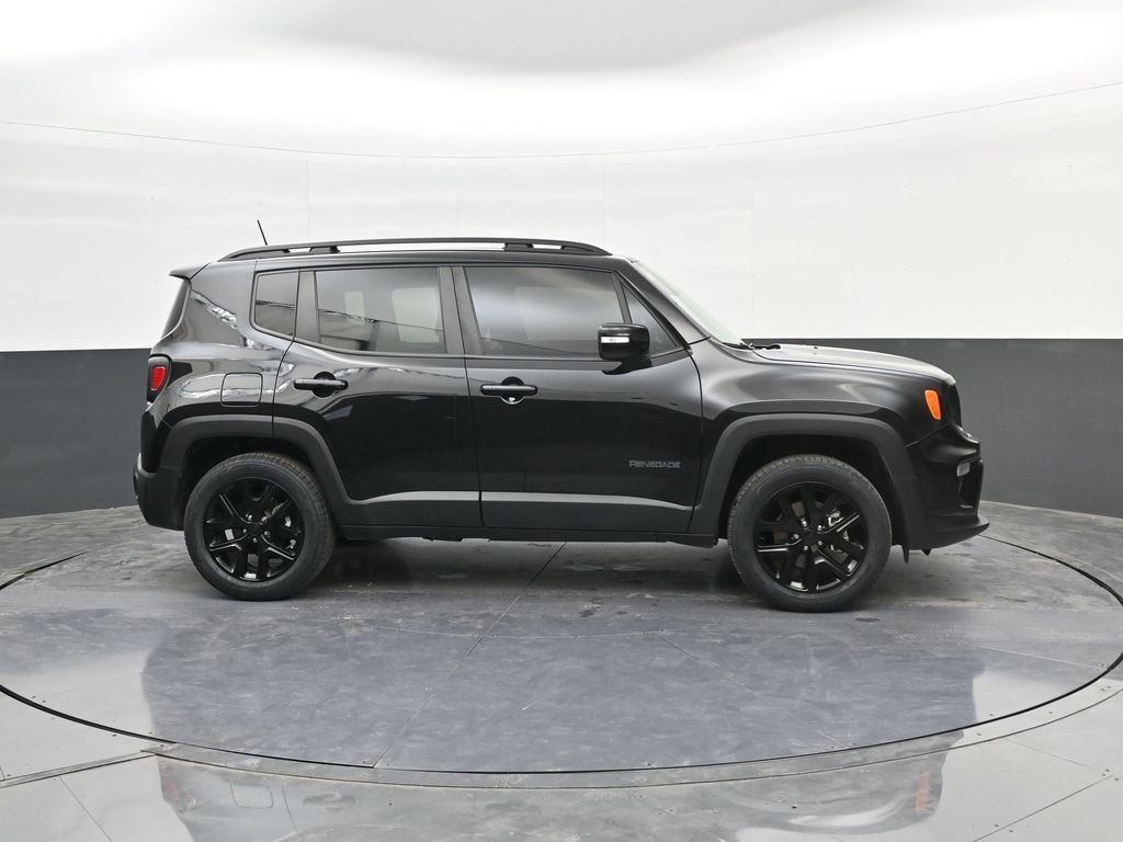Used 2022 Jeep Renegade Altitude w/ Convenience Group AWD/4WD image 9