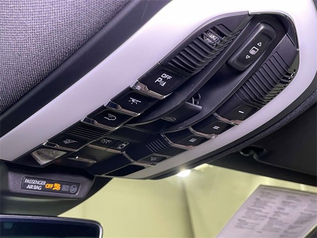 Used 2025 Porsche Macan image 46