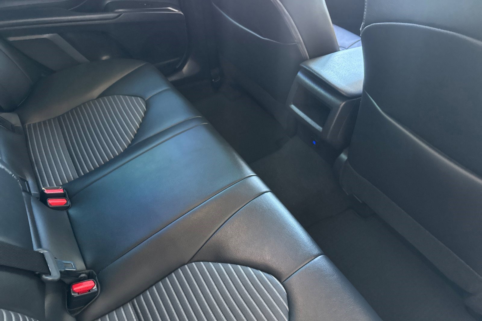 Certified 2023 Toyota Camry SE w/ Convenience Package image 29