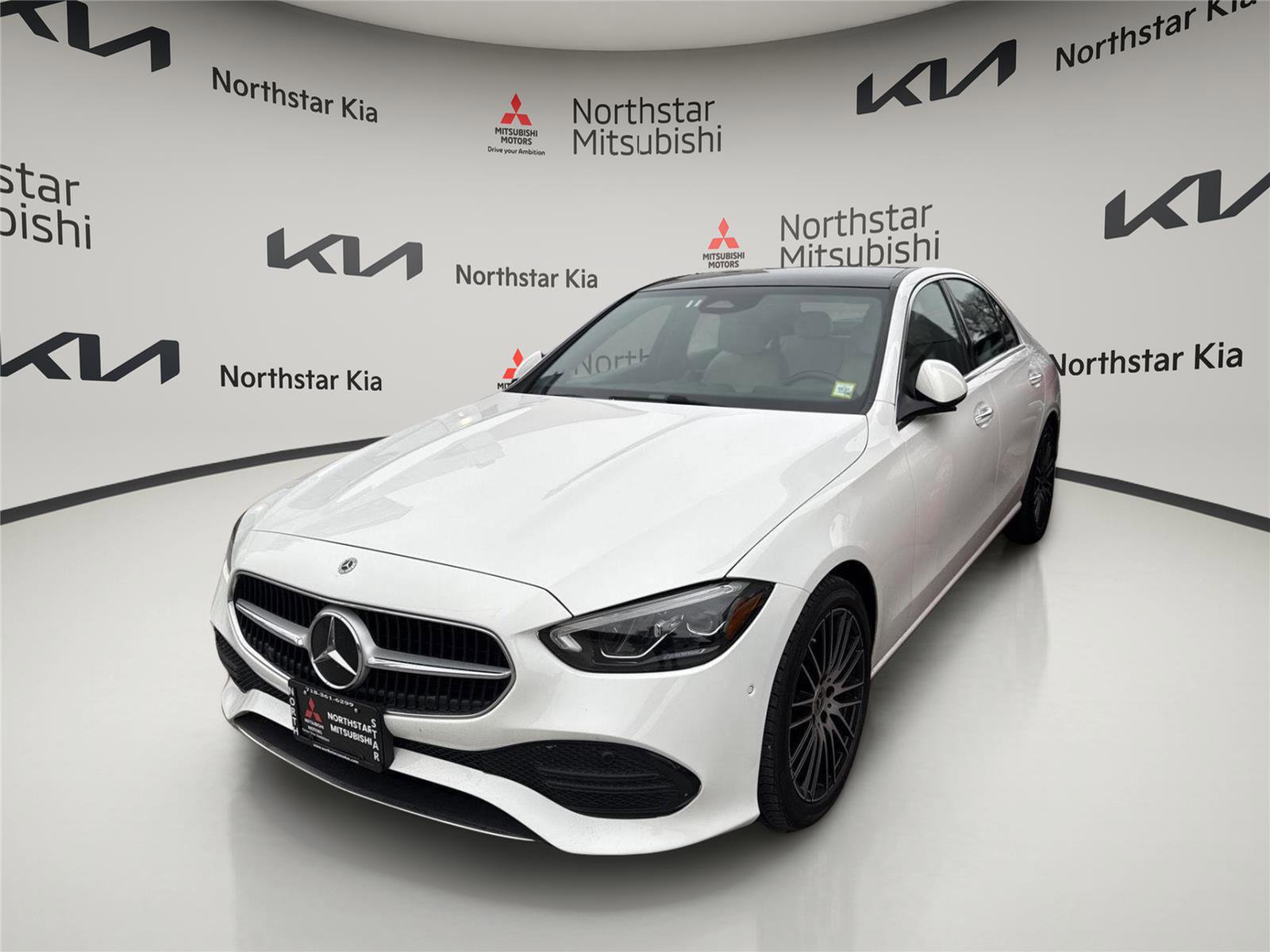 Used 2025 Mercedes-Benz C 300 4MATIC Sedan image 1