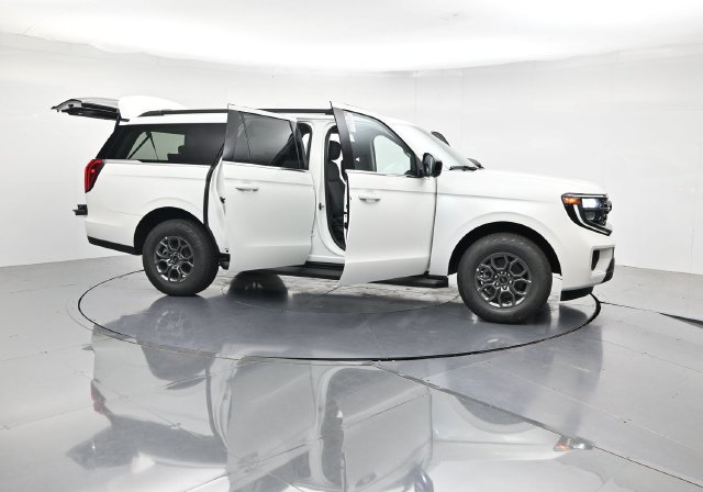 New 2027 Ford Expedition Max Active RWD image 54