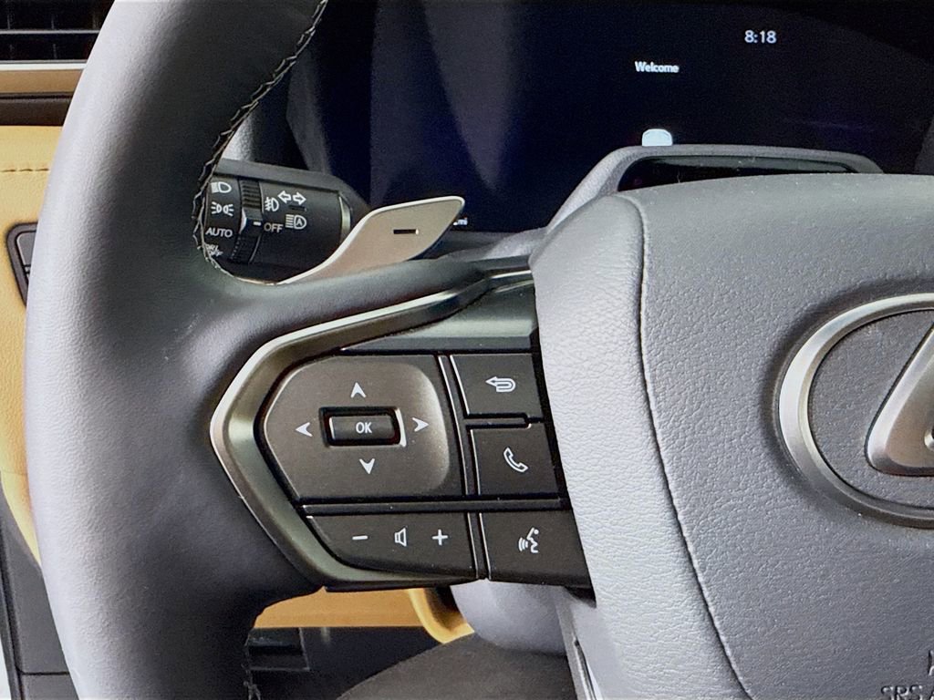 New 2026 Lexus LX 700h Luxury image 11