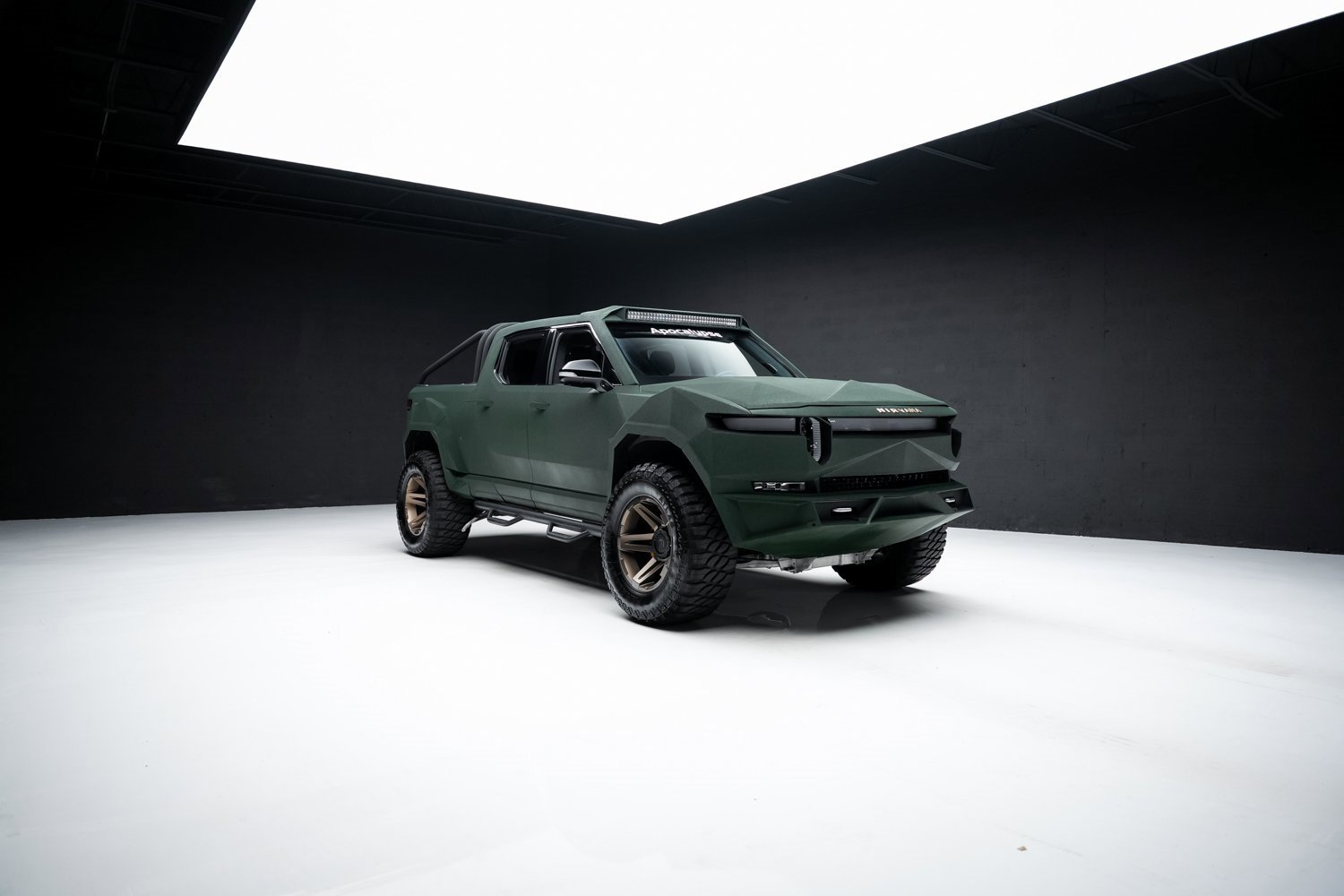 Used 2022 Rivian R1T Adventure image 74