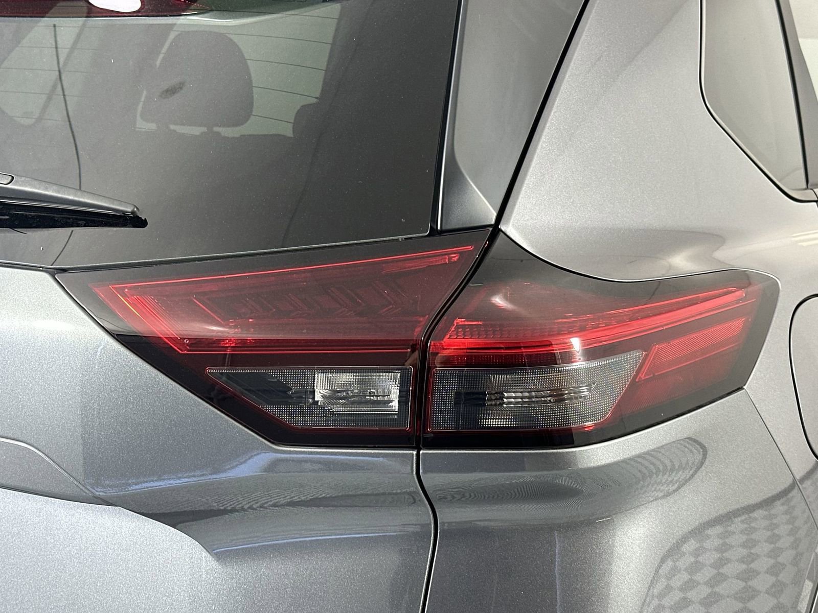 Certified 2023 Nissan Rogue S image 26