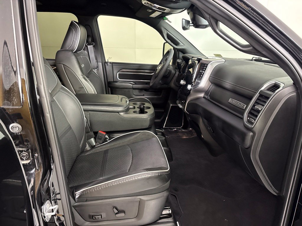 Used 2025 RAM 2500 Laramie w/ Towing Technology Group AWD/4WD image 20