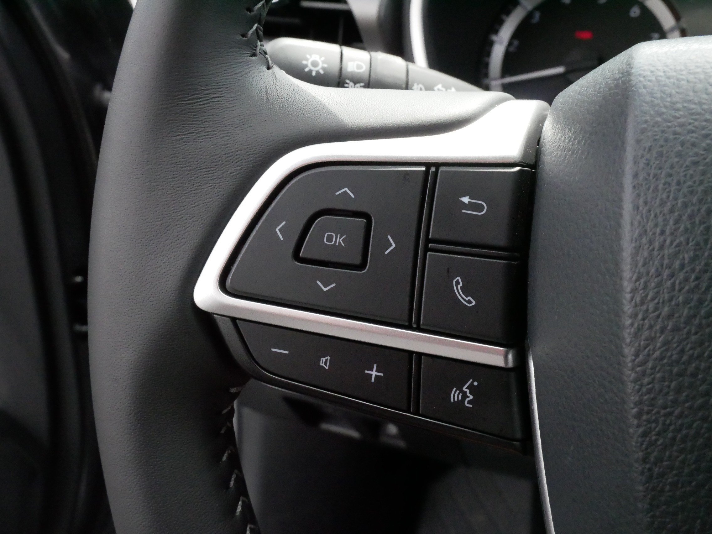 Certified 2026 Toyota Highlander XLE AWD/4WD image 28