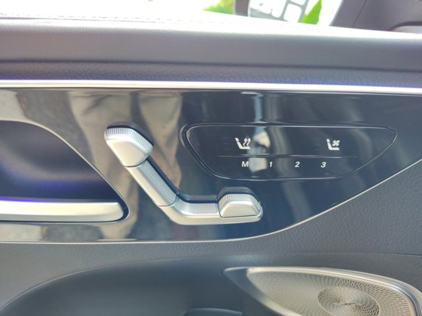 Used 2024 Mercedes-Benz C 300 4MATIC Sedan image 12