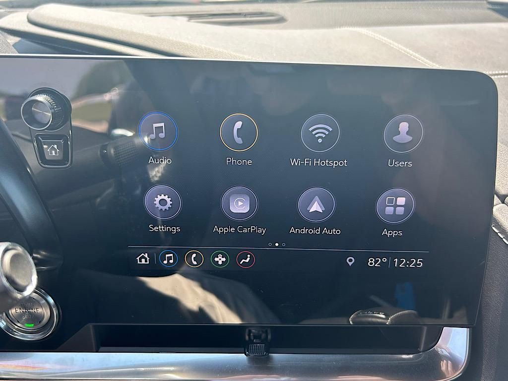 Used 2020 Chevrolet Corvette Stingray Coupe w/ 1LT image 19