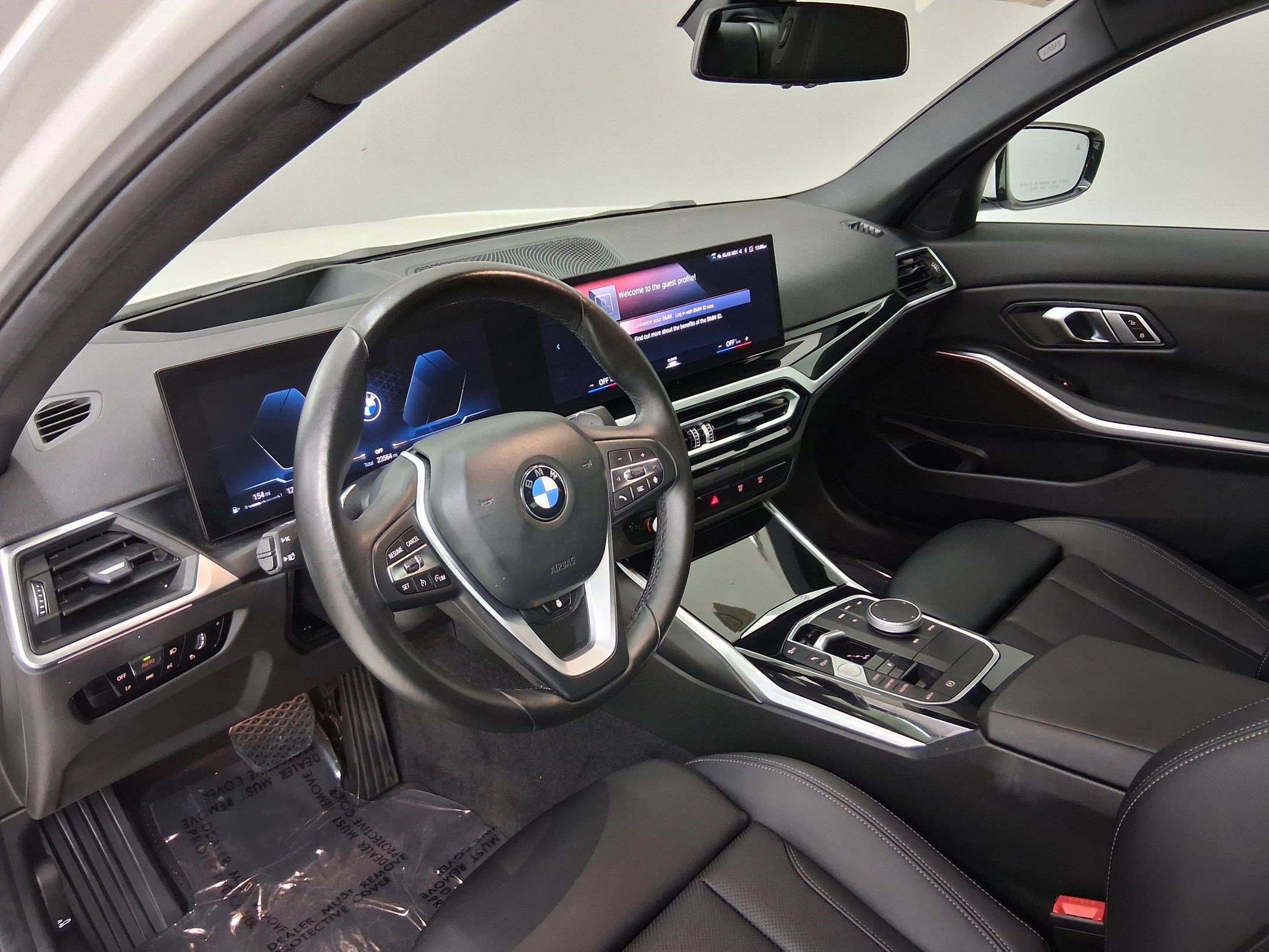 Used 2023 BMW 330i Sedan w/ Premium Package image 2