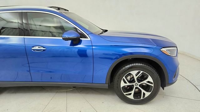 Used 2025 Mercedes-Benz GLC 350e 4MATIC image 7
