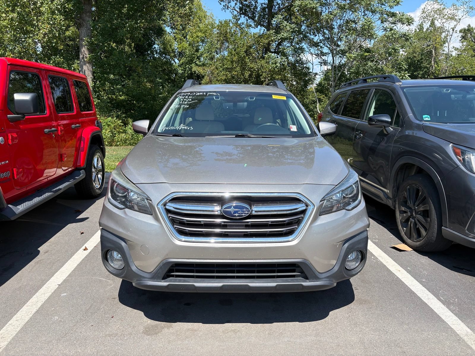 Used 2019 Subaru Outback 2.5i Premium AWD/4WD image 2