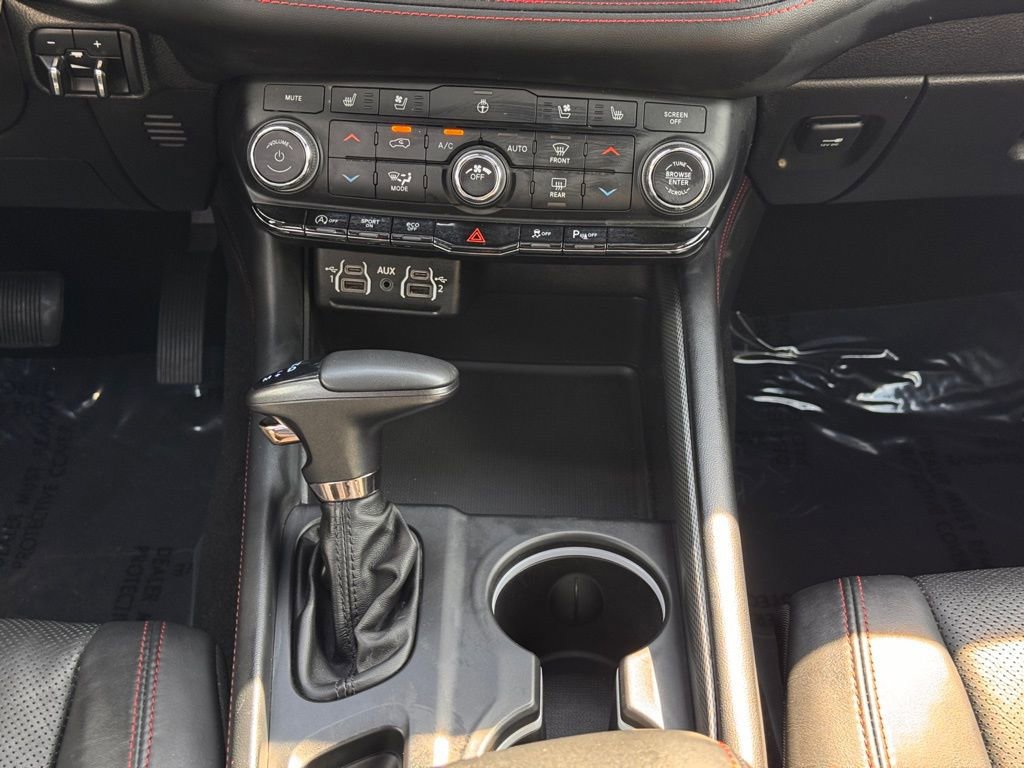 Used 2024 Dodge Durango GT image 24