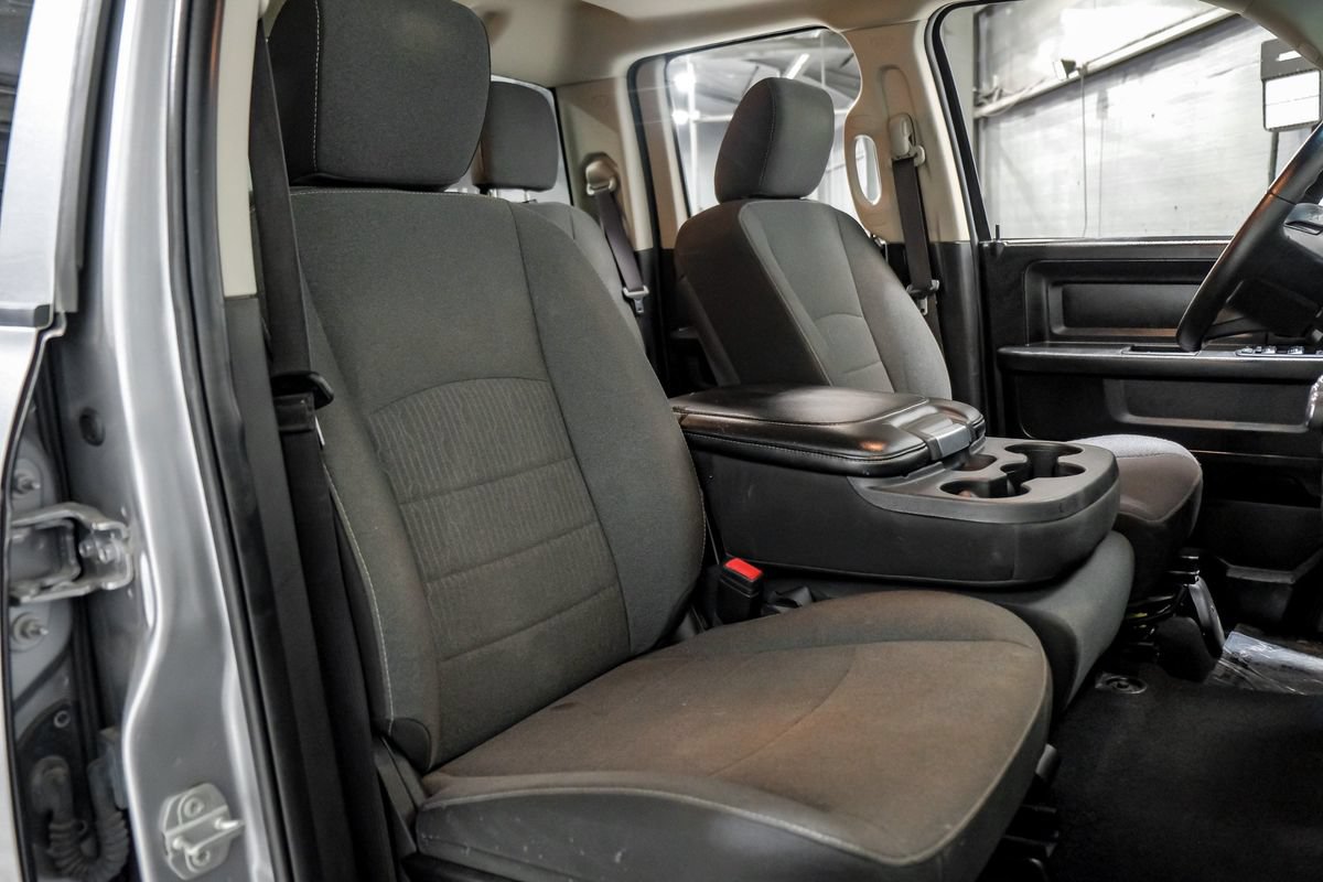 Used 2021 RAM 1500 Tradesman w/ Chrome Plus Package RWD image 32