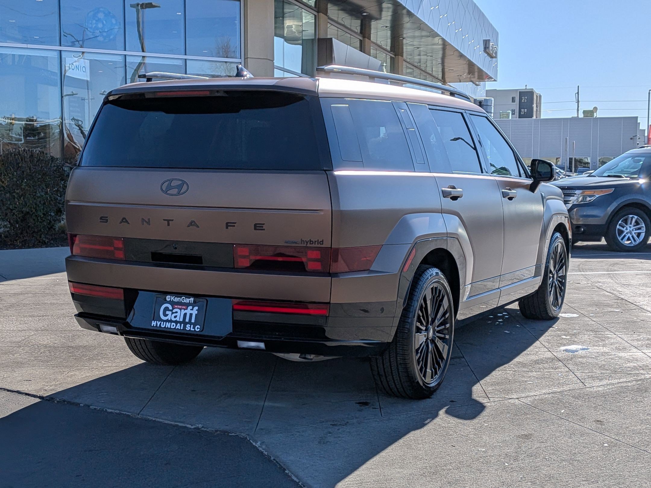 Certified 2024 Hyundai Santa Fe Calligraphy image 4