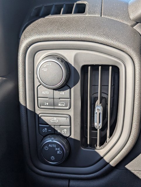 Certified 2022 Chevrolet Silverado 1500 Custom image 18