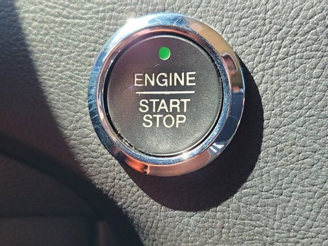 Used 2017 Ford Edge SEL w/ Equipment Group 201A FWD image 31