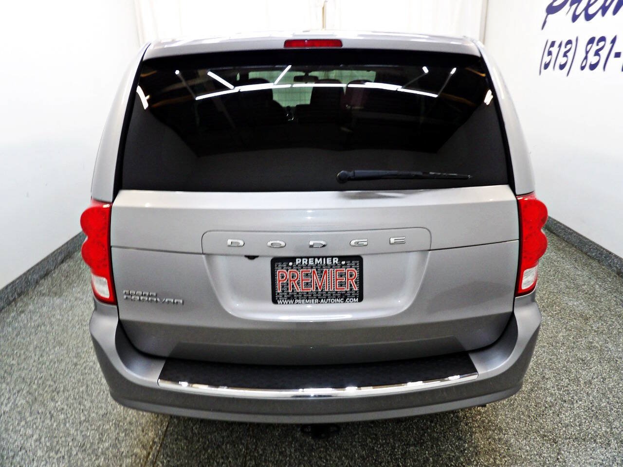 Used 2018 Dodge Grand Caravan SE FWD image 5