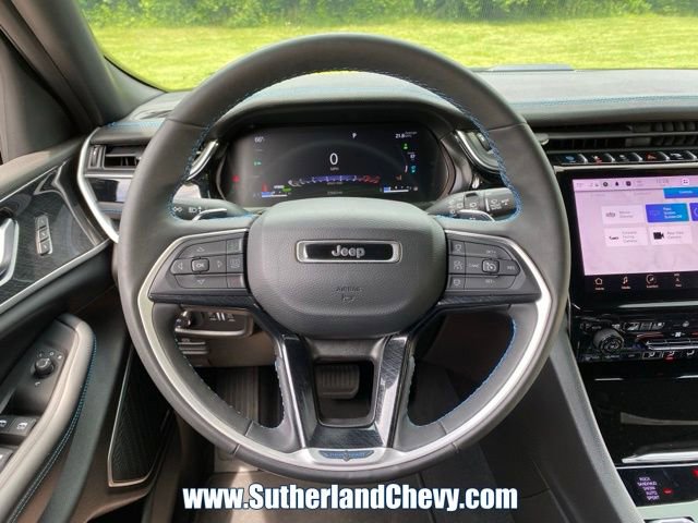 Used 2024 Jeep Grand Cherokee Trailhawk w/ Luxury Tech Group III AWD/4WD image 24