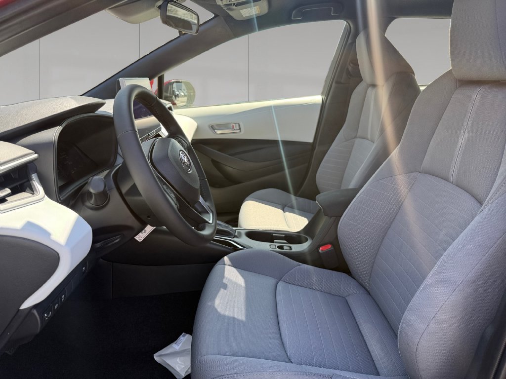 Used 2026 Toyota Corolla SE w/ SE Premium Package AWD/4WD image 10