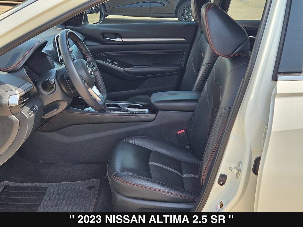 Used 2023 Nissan Altima 2.5 SR AWD/4WD image 11
