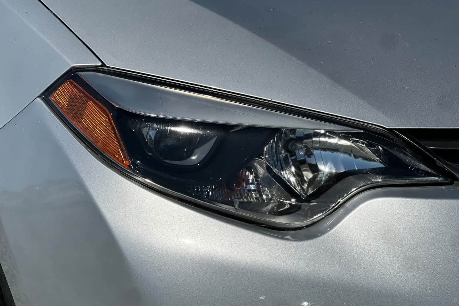 Used 2016 Toyota Corolla LE FWD image 31