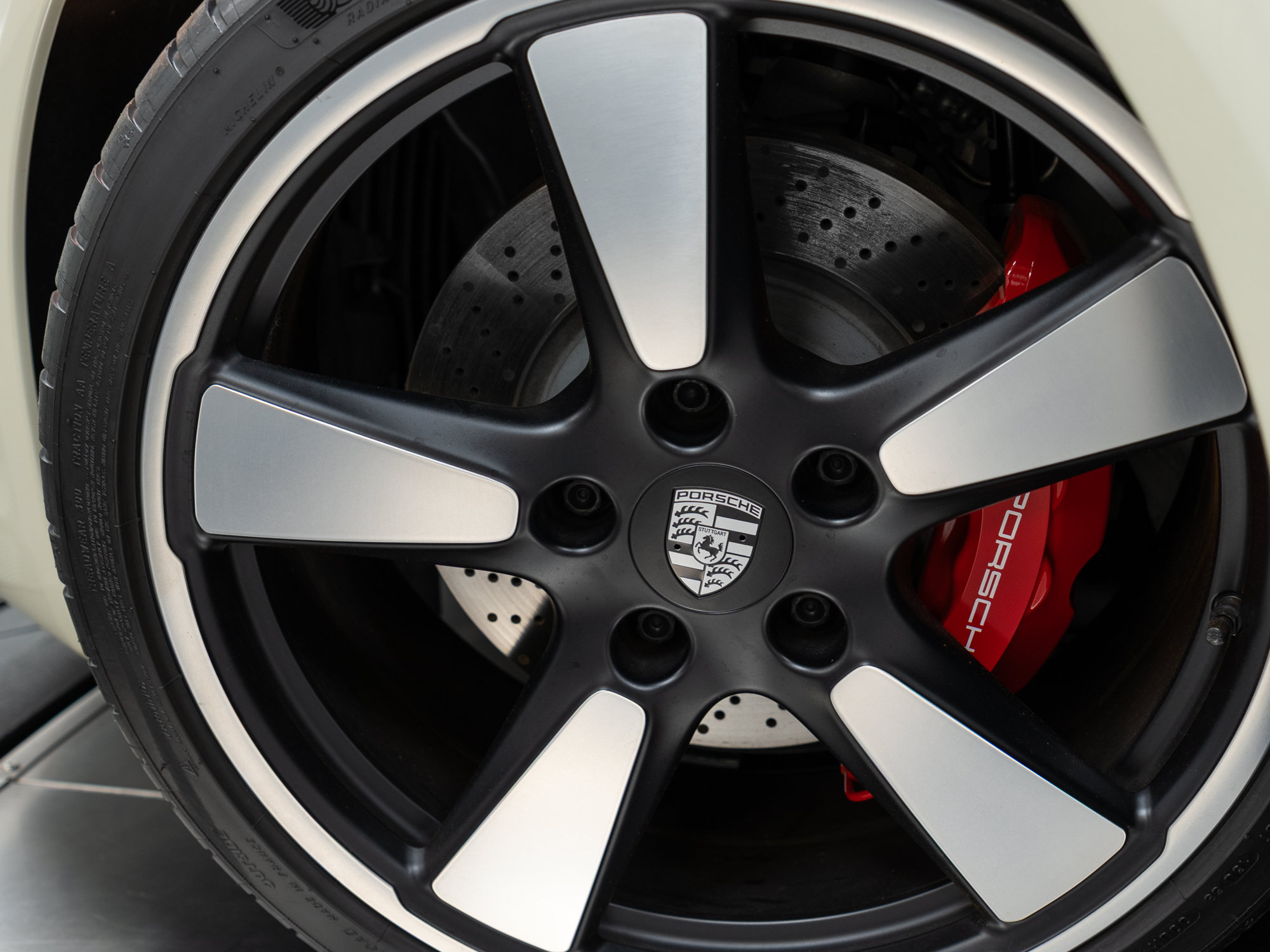 Certified 2014 Porsche 911 50th Anniversary Edition RWD image 47