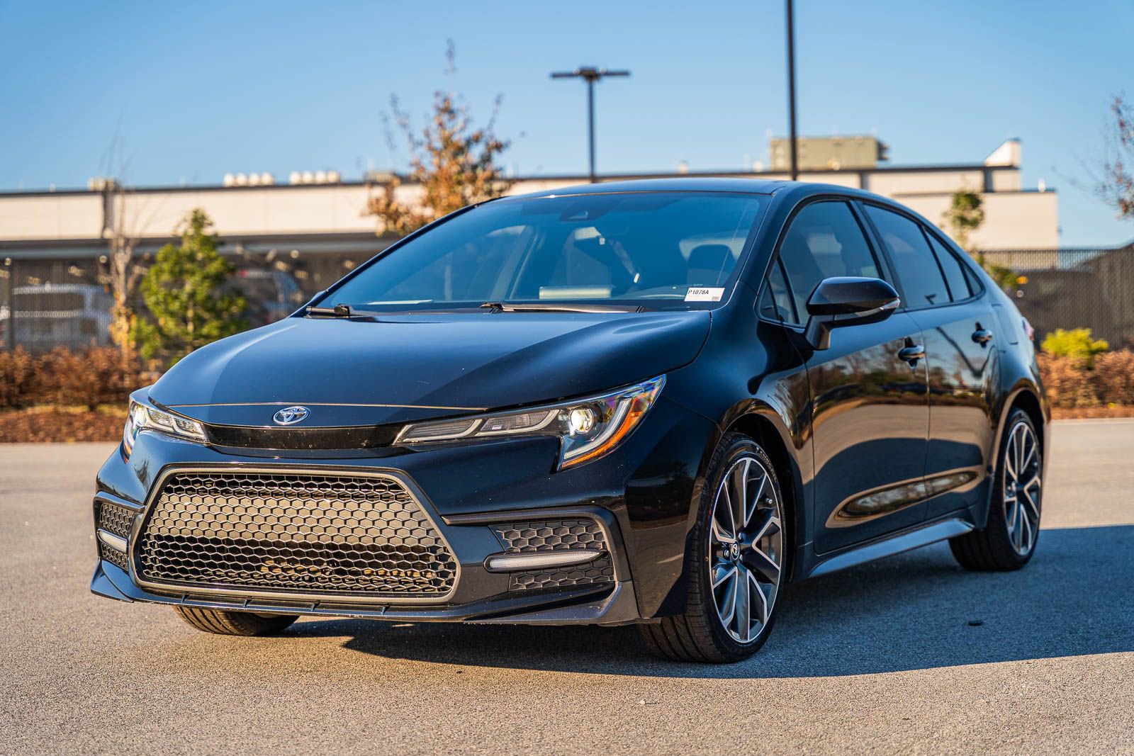 Used 2022 Toyota Corolla SE image 3