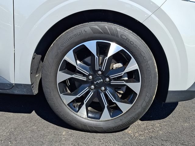 Certified 2024 Kia Carnival EX FWD image 8