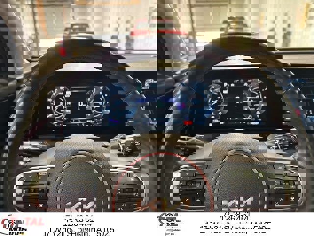 Used 2023 Kia Sportage SX image 13