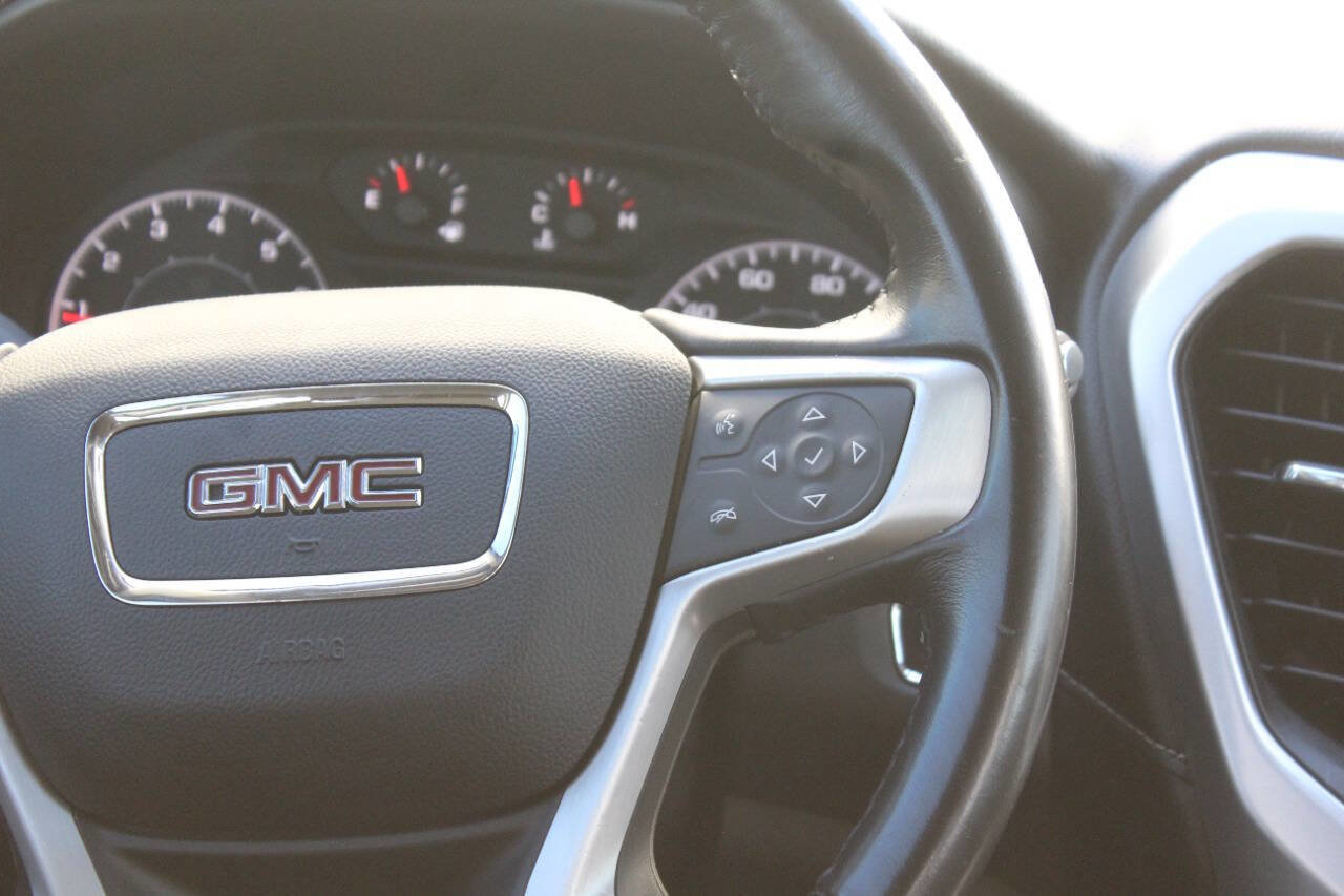 Used 2018 GMC Acadia SLE image 25