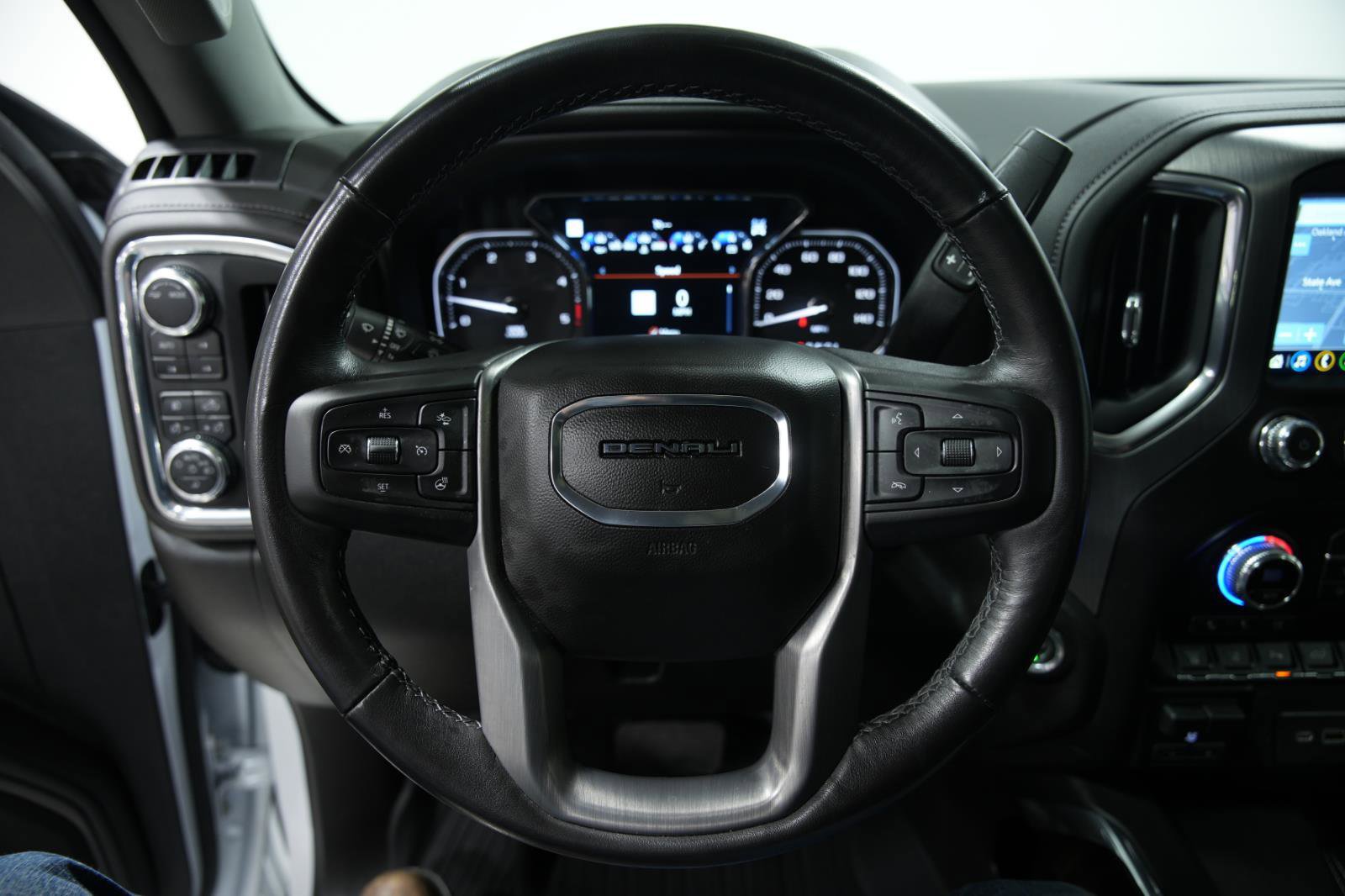 Used 2022 GMC Sierra 2500 Denali w/ Denali Ultimate Package image 30