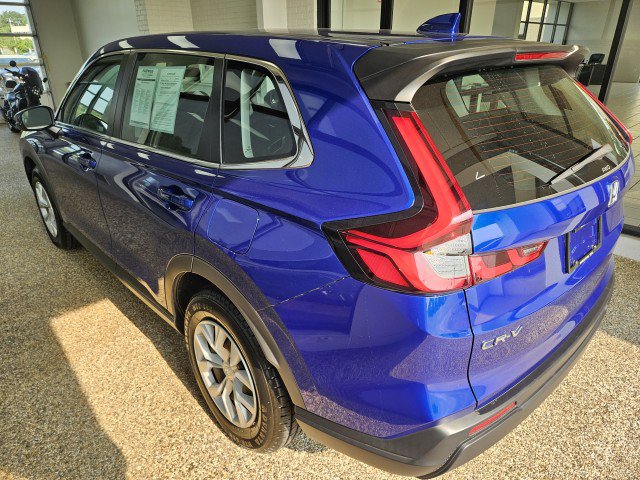 Used 2023 Honda CR-V LX image 4