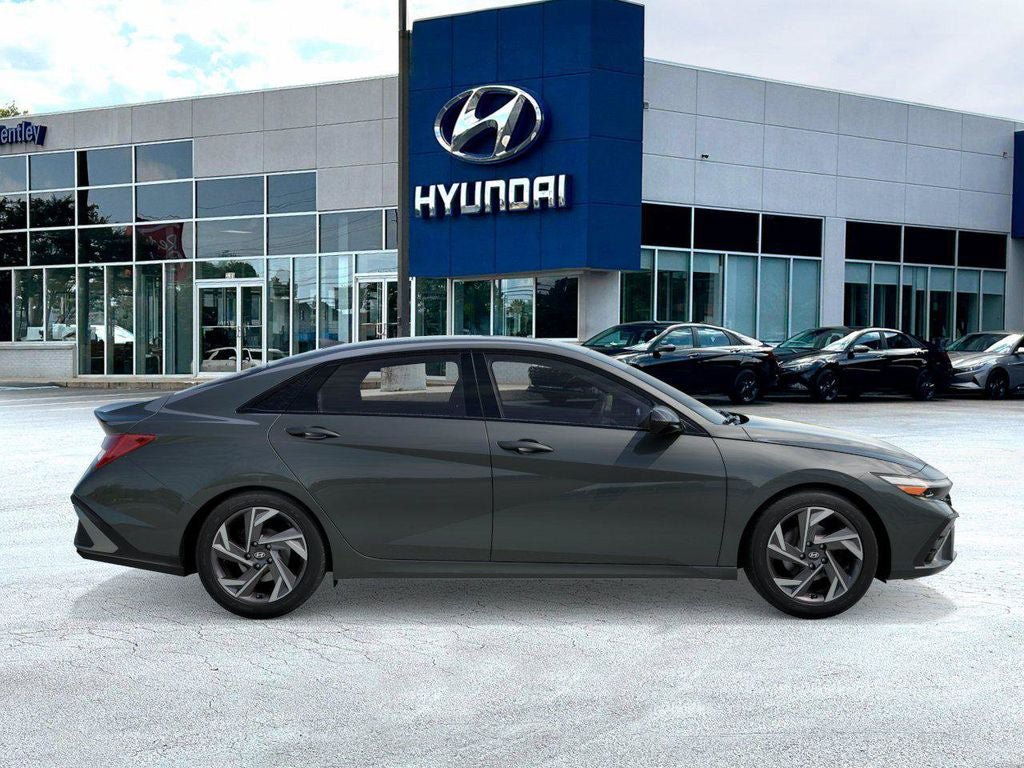 New 2026 Hyundai Elantra SEL Sport Premium FWD image 9
