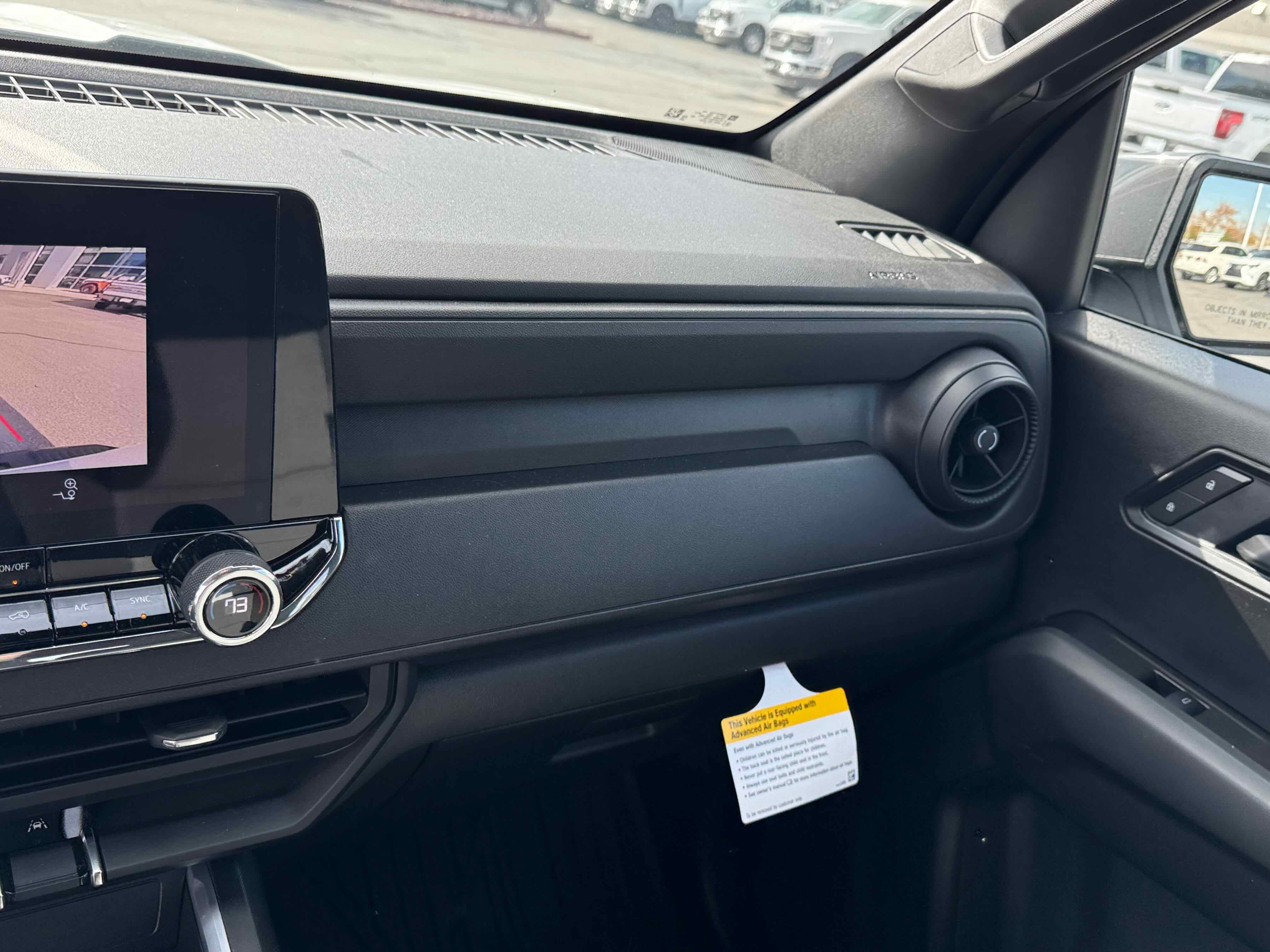 Used 2025 Chevrolet Colorado Trail Boss image 22