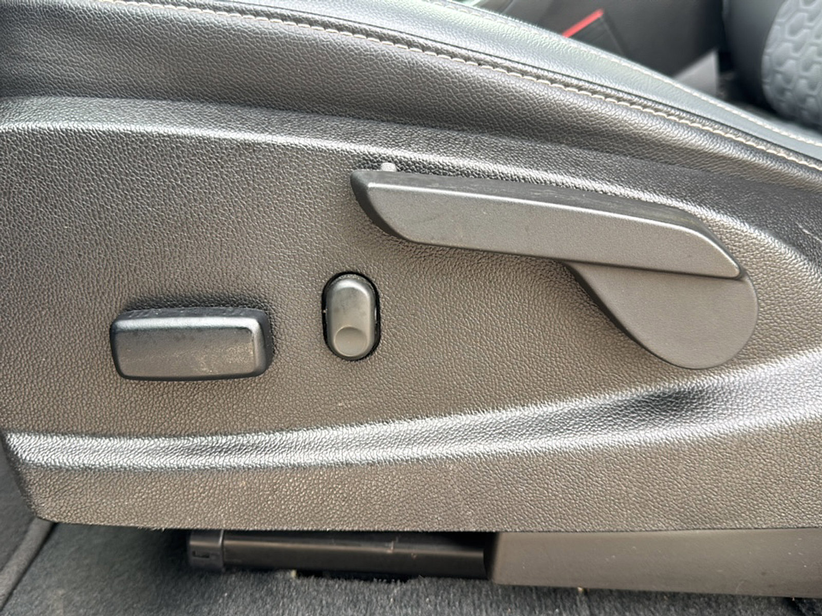 Used 2022 Chevrolet Colorado Z71 image 11