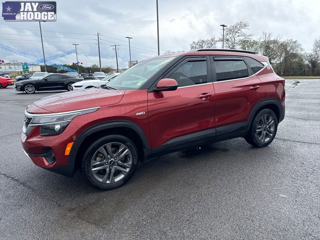 Used 2023 Kia Seltos S image 2